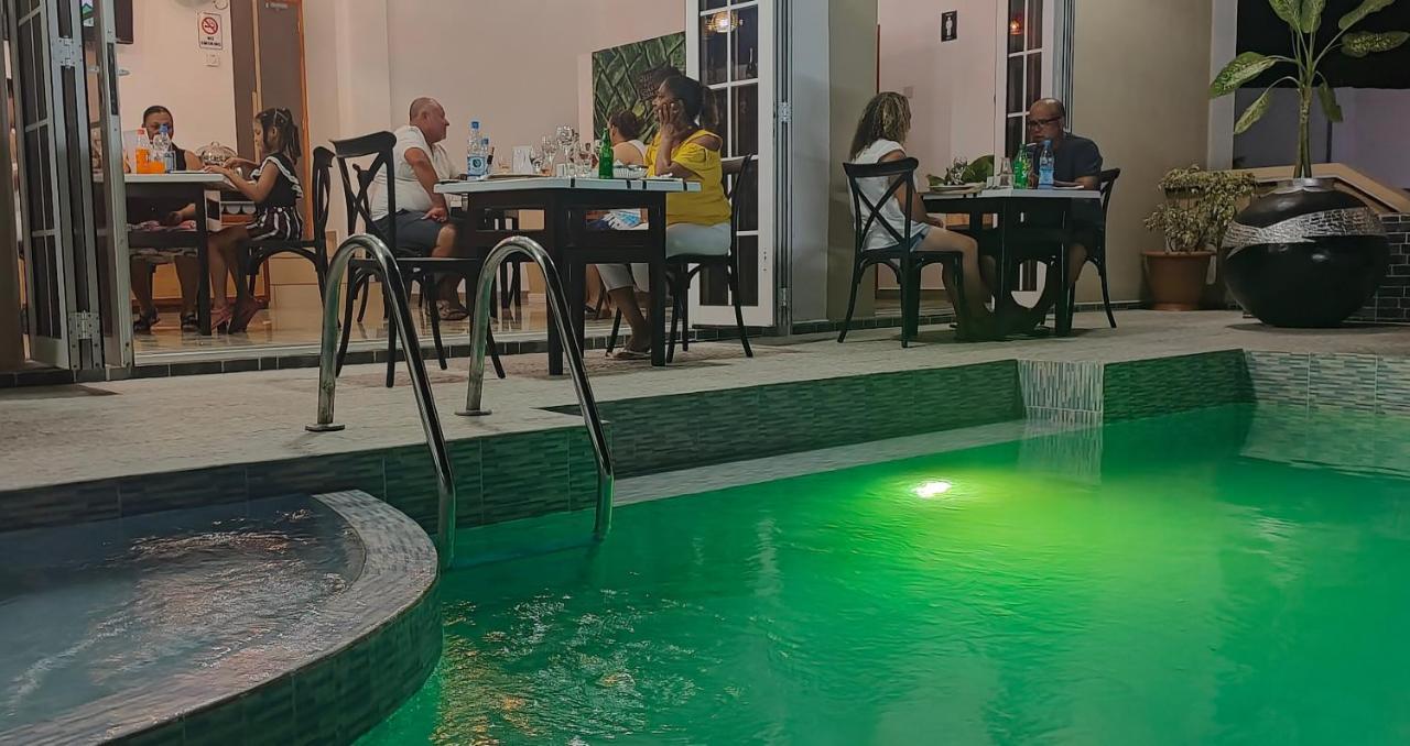 Mountain View Hotel La Digue
